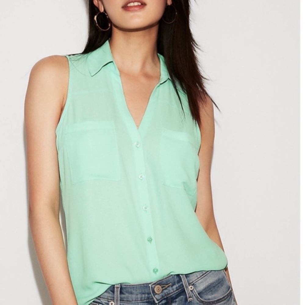 🐕2/$22 Express Sleeveless Portifino Top